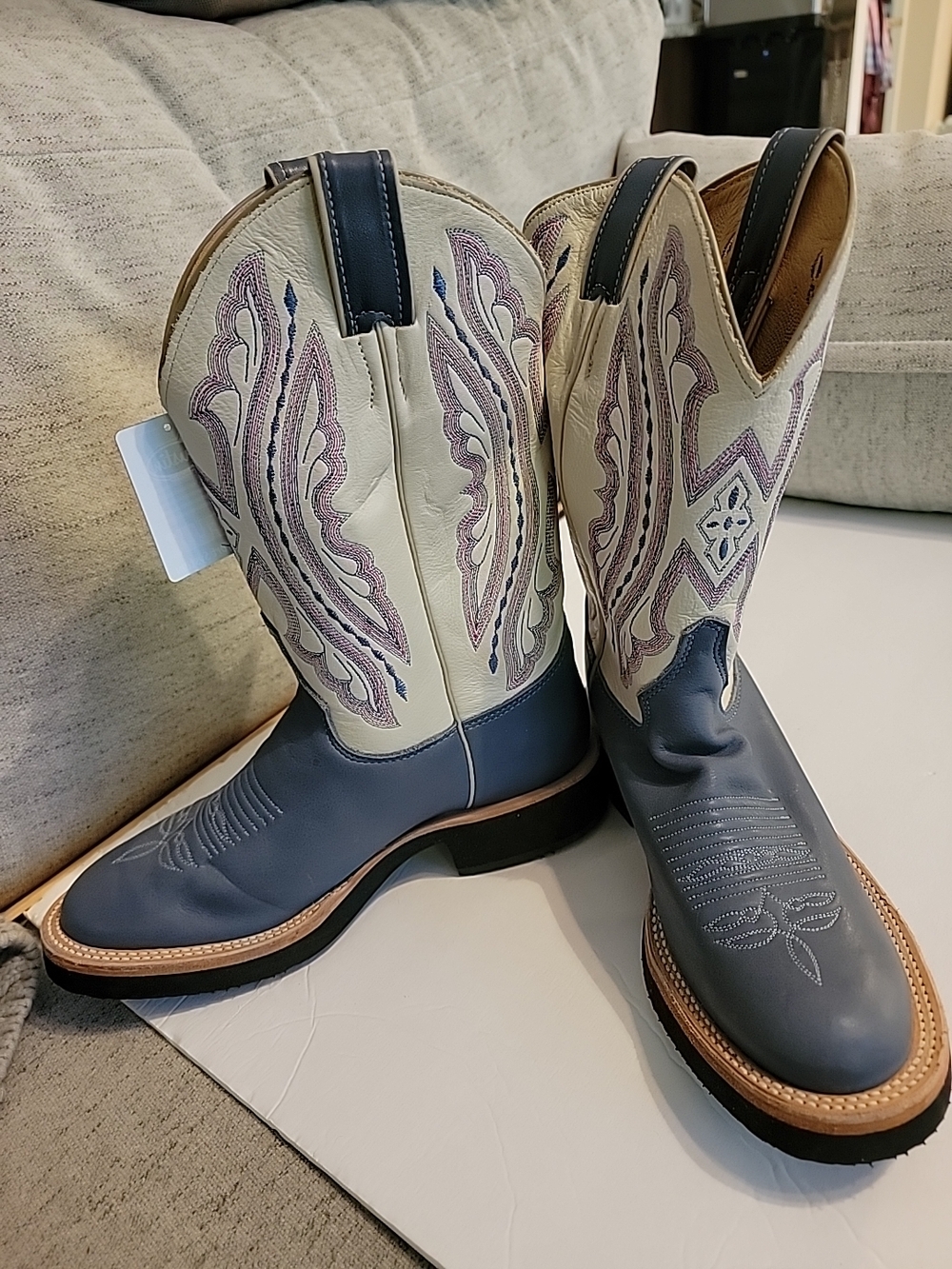 Justin L5026 Women's Cowboy Boots, Size 7.5, Blue and Ivory with Embroidery NWT - Picture 9 of 10